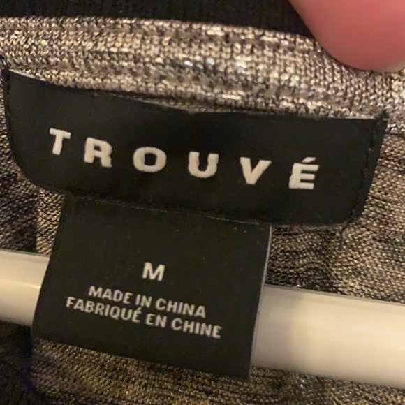 Trouve metallic sleeveless top - Picture 2 of 3